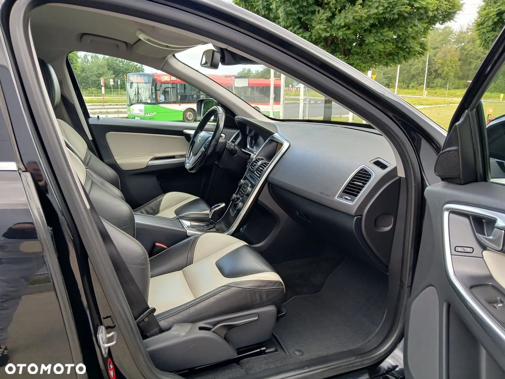 Volvo XC 60 - 16