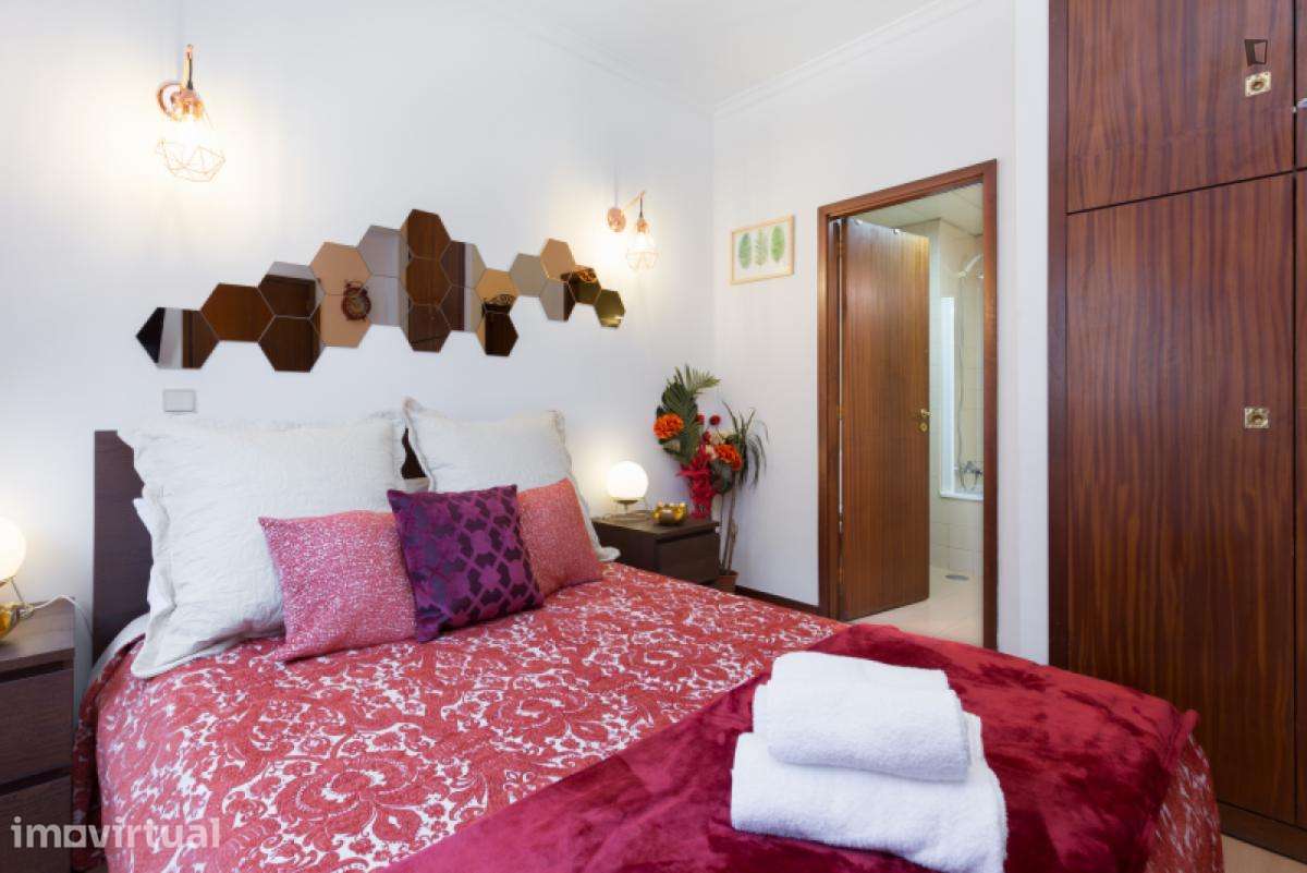 Apartamento com 1 quartos - localizado em Santo Ildefonso Porto - Grande imagem: 4/25
