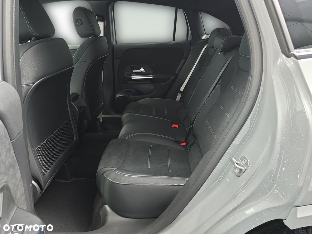 Mercedes-Benz GLA 200 mHEV AMG Line 7G-DCT - 11