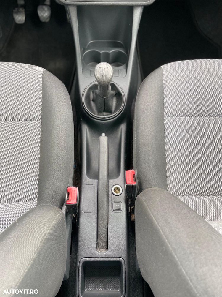 Skoda Fabia 1.2 HTP Ambiente Green tec - 10