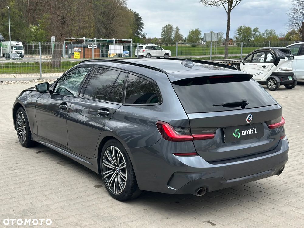 BMW Seria 3 318i - 5