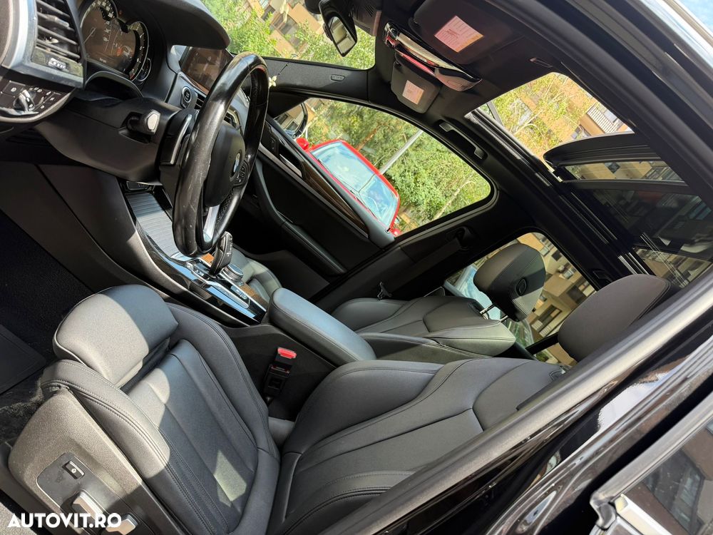 BMW X3 xDrive30i AT Luxury Line - 7