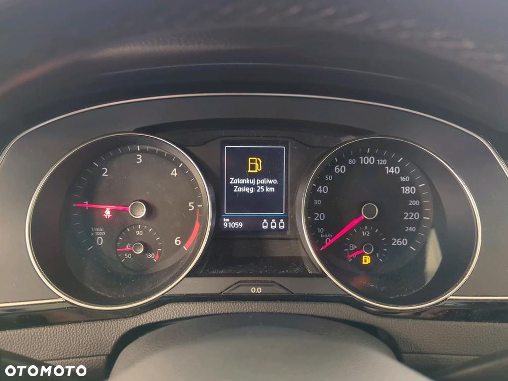 Volkswagen Passat 2.0 TDI EVO Business - 11