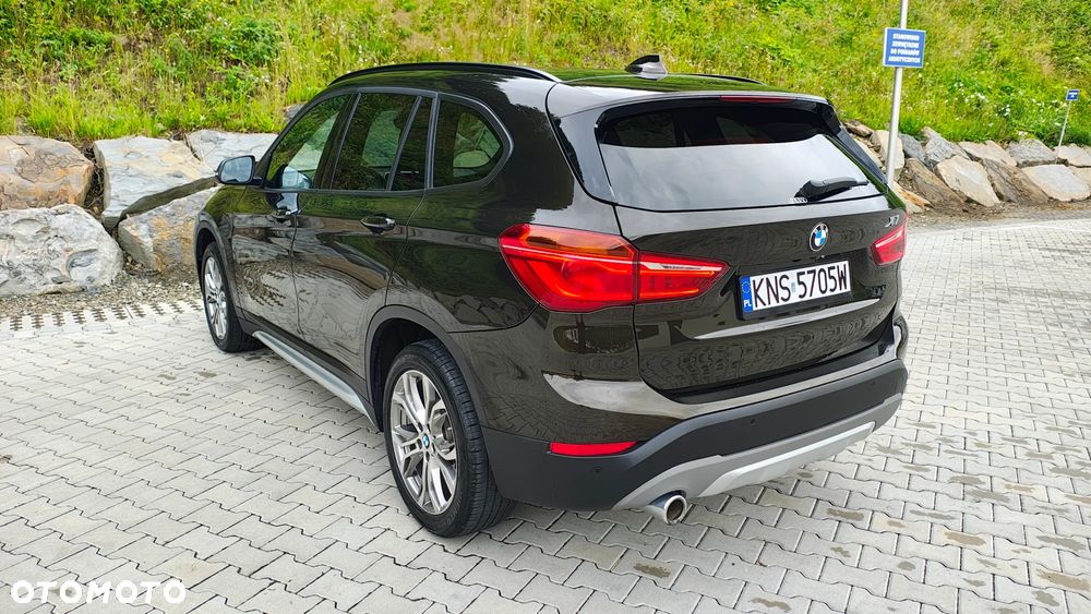 BMW X1 xDrive18d xLine - 3