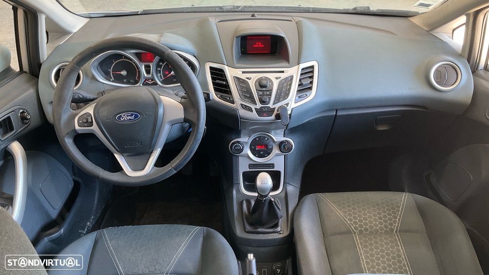 Ford Fiesta 1.4 TDCI Titanium - 4