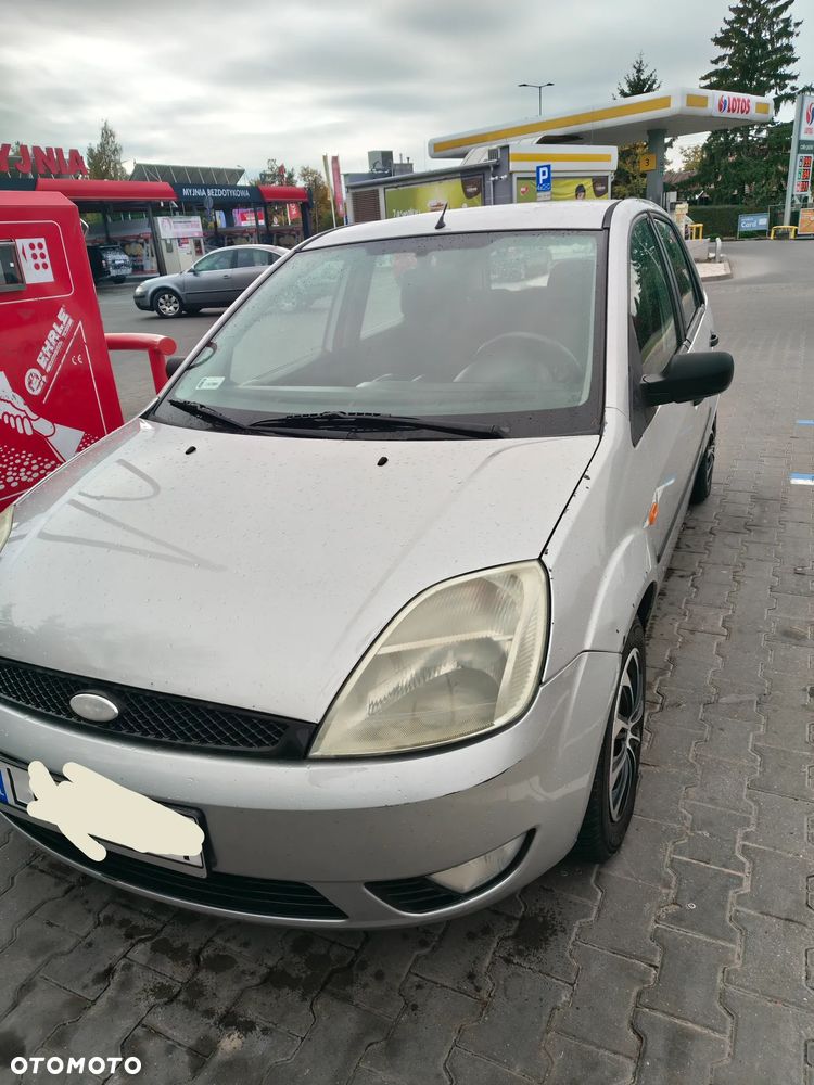 Ford Fiesta - 12