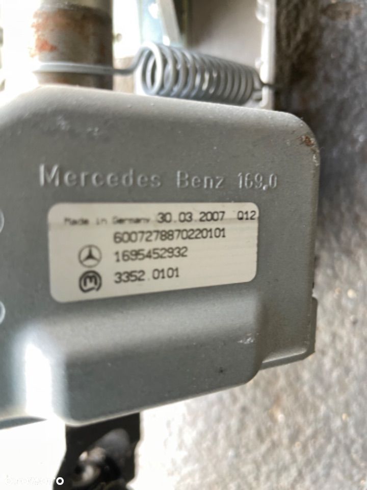 Mercedes b 245 a 169  sztyca kierownicy krzyżak - 4