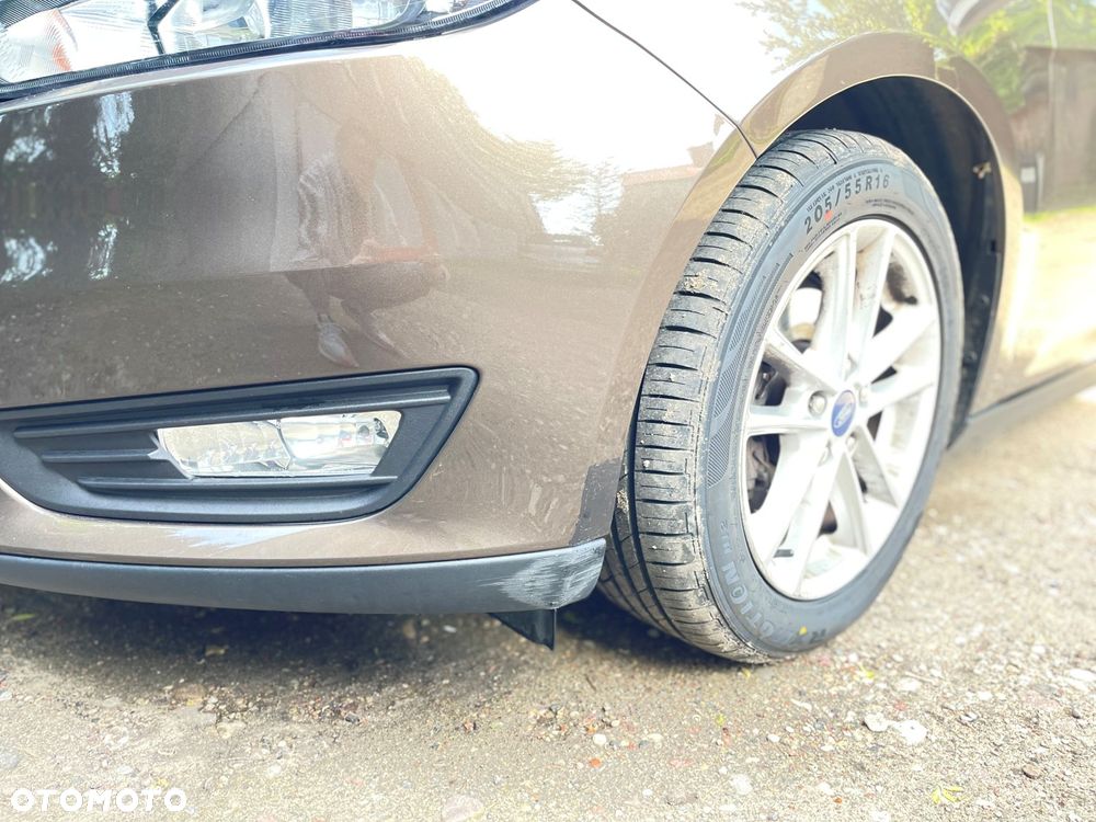 Ford Focus 1.6 SYNC Edition - 28