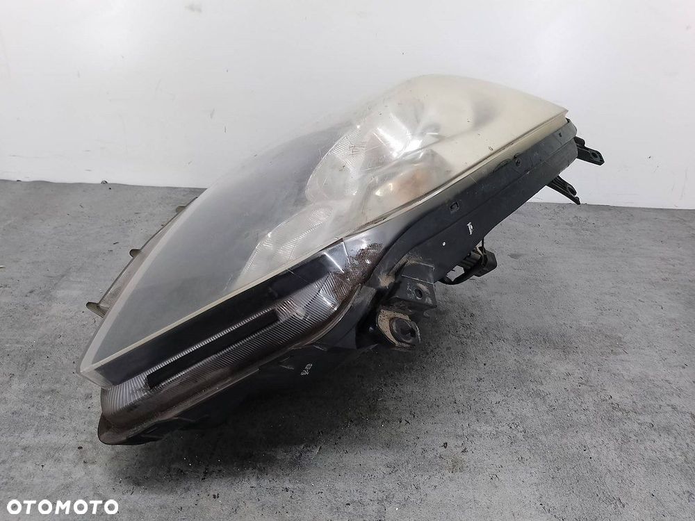 LAMPA PRZÓD PRAWA RENAULT KOLEOS I 26010JY 2.0 DCI - 5