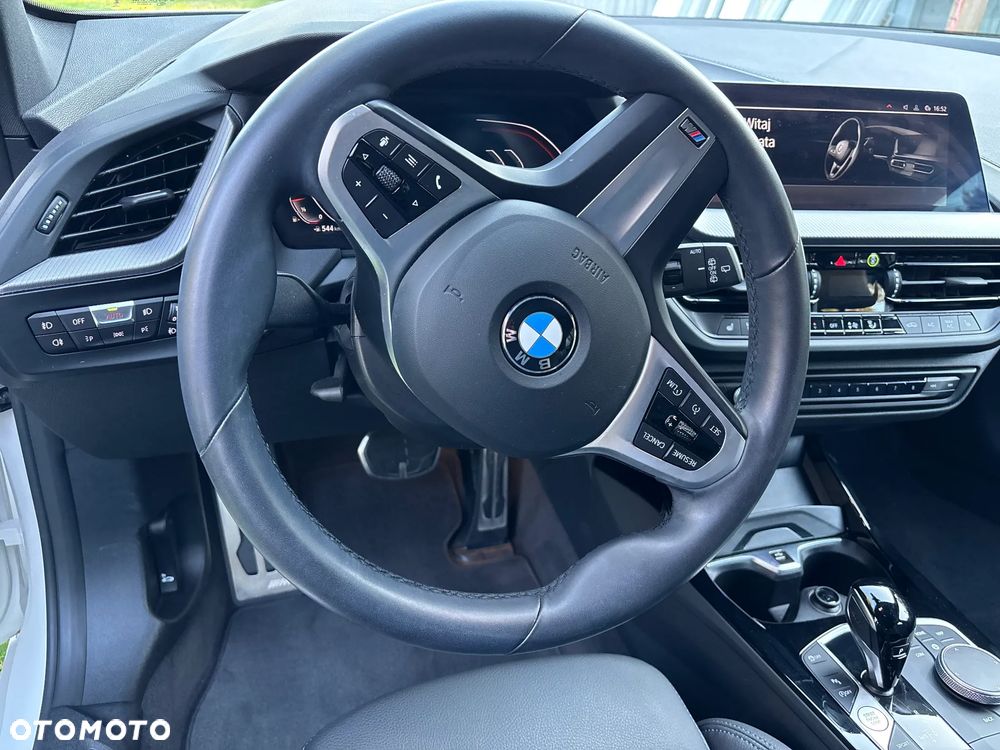 BMW Seria 1 118i Sport Line - 33