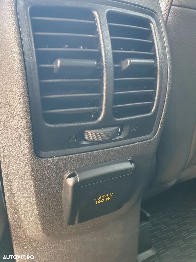 Ford Kuga 2.0 TDCi 4WD Powershift ST-Line - 27