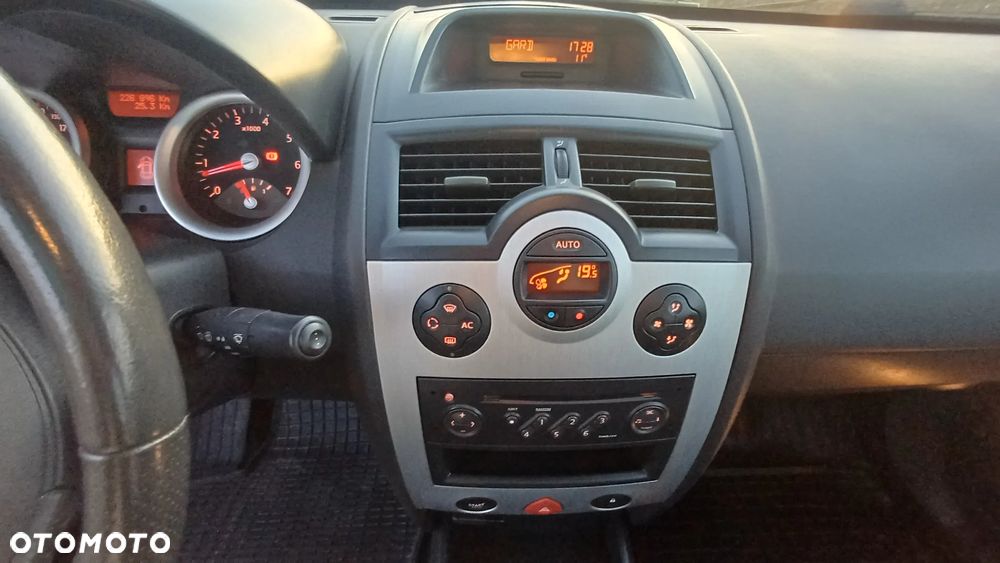 Renault Megane - 19