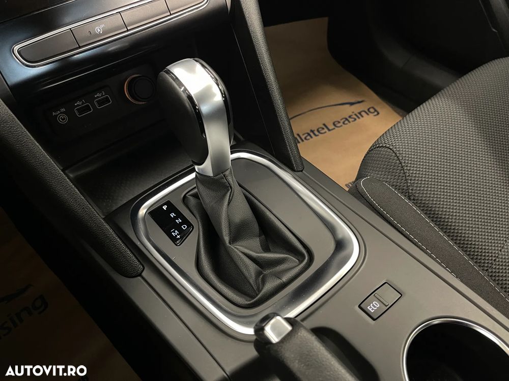 Renault Megane TCe 140 EDC GPF Zen - 21