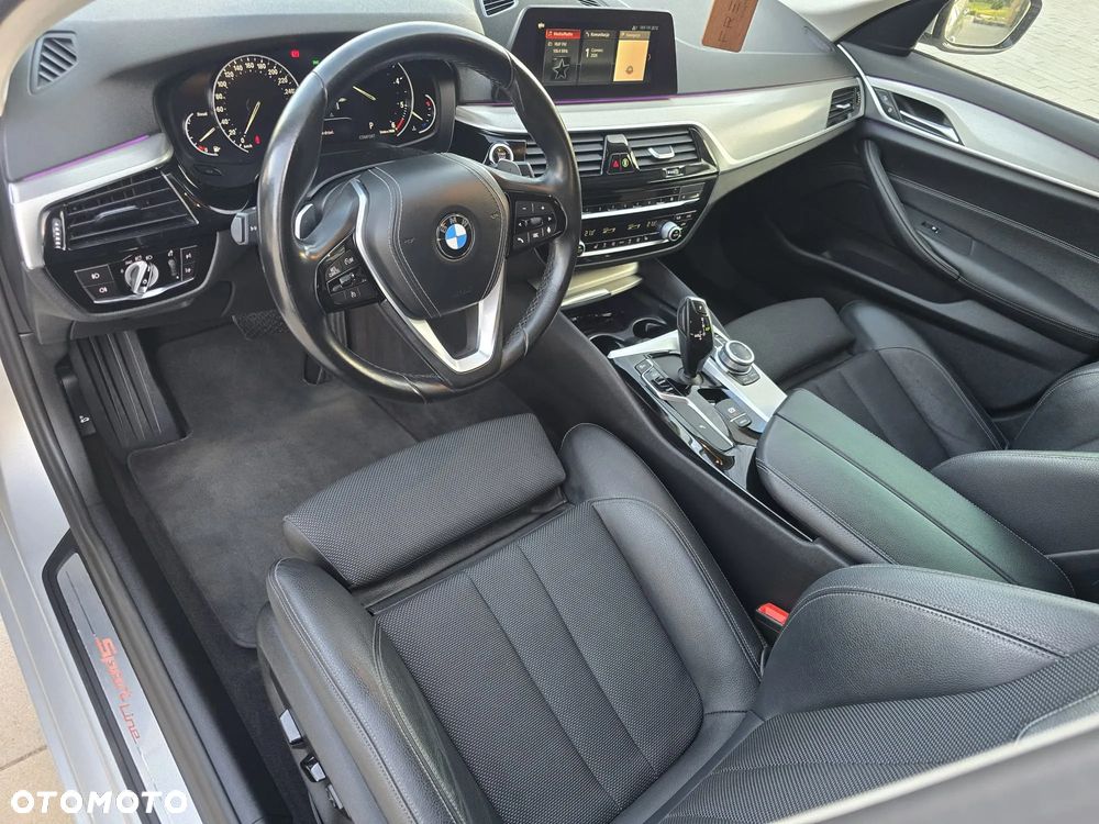 BMW Seria 5 520d Sport Line sport - 23