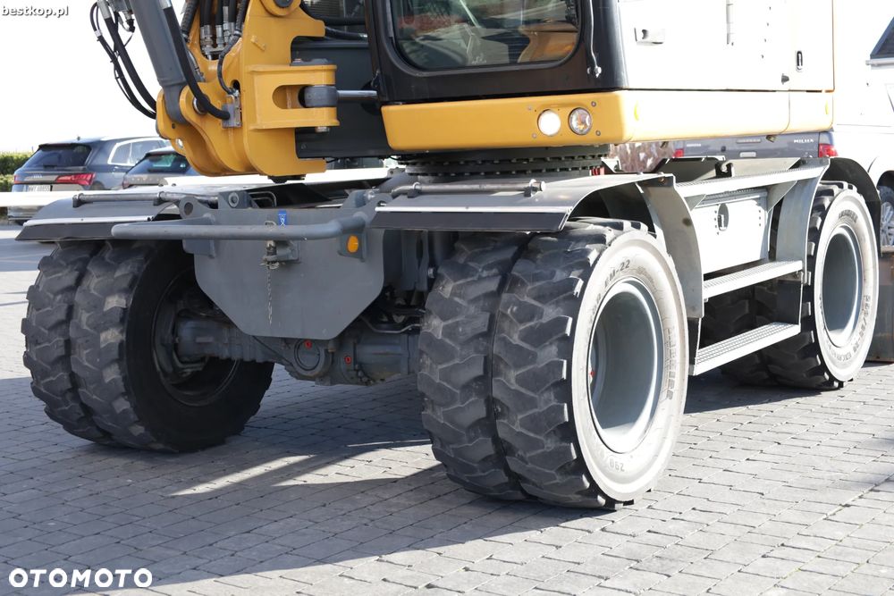 Liebherr A910 Compact Litronic - 20