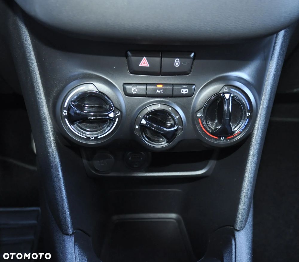 Peugeot 208 82 PureTech Style - 31