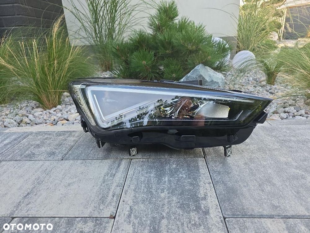 SEAT CUPRA LEON 4 IV 5FB Lampa prawa przód Full Led Dynamic 5FB941008F - 1