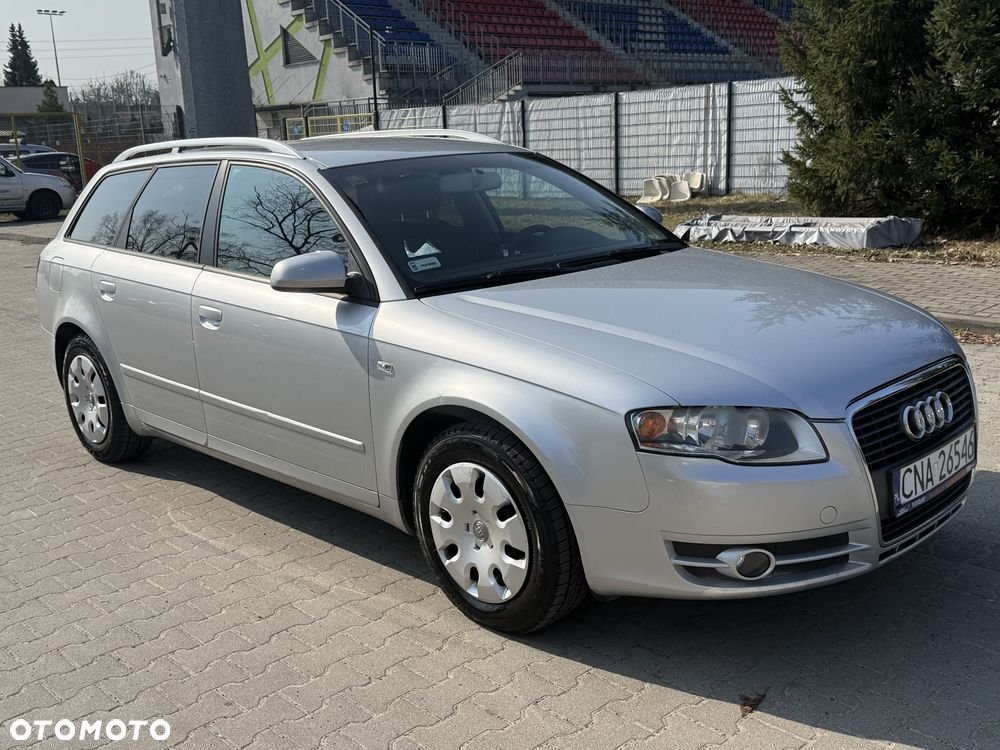 Audi A4 Avant - 4