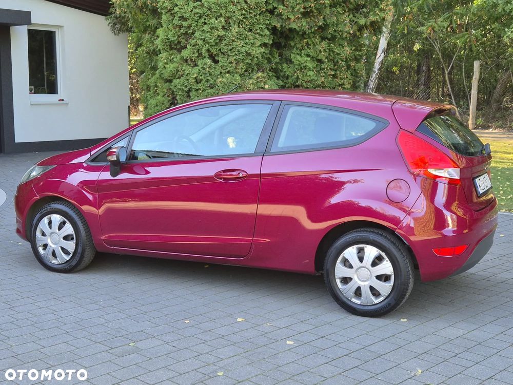 Ford Fiesta 1.25 Trend - 32