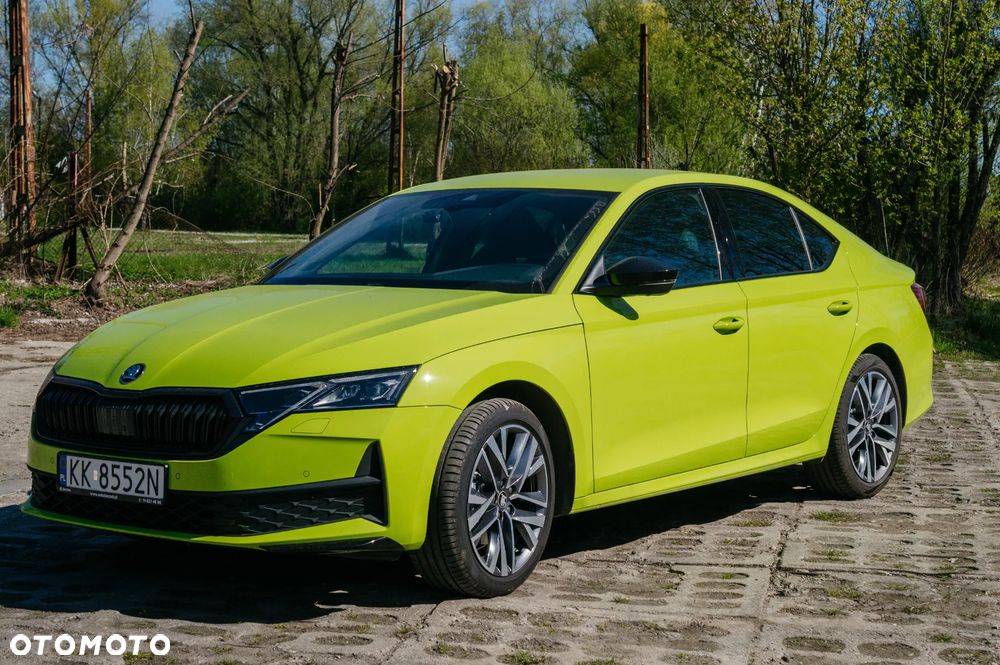 Skoda Octavia 1.5 TSI mHEV Sportline DSG - 2