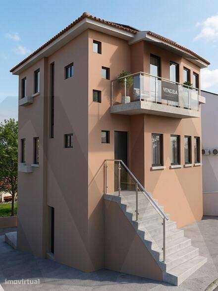 Prédio em Prop. Total  com 2 Apartamentos T3 + Cave em Bragança (Sé ) - Grande imagem: 4/20