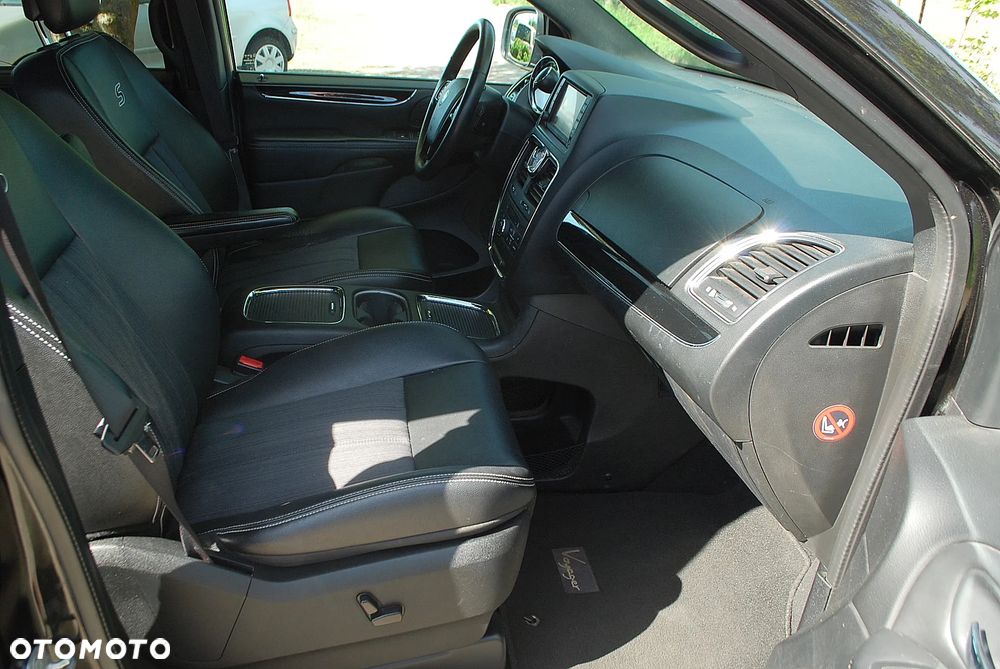 Lancia Voyager 2.8CRD S - 13