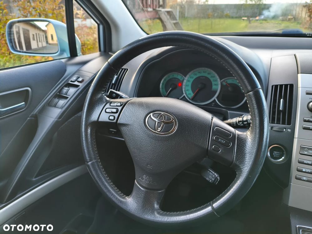 Toyota Corolla Verso 1.6 Premium - 14
