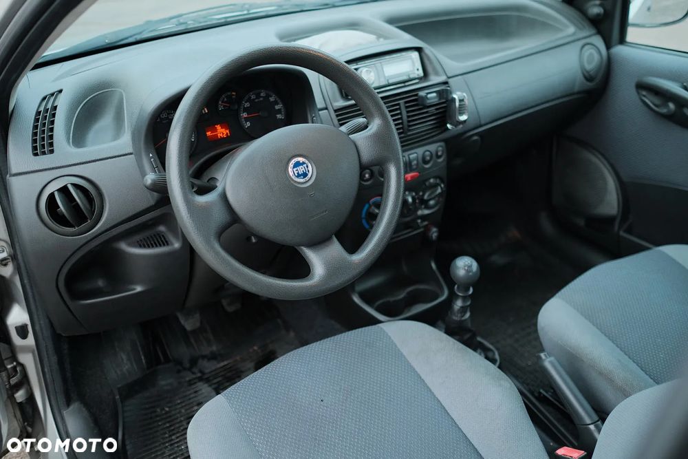 Fiat Punto 1.2 8V Active - 15