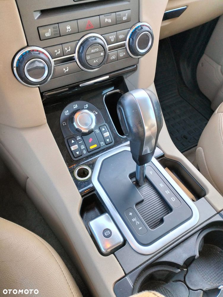 Land Rover Discovery 2.7D V6 HSE - 17