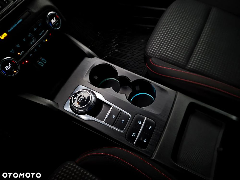 Ford Focus SW 1.5 EcoBoost ST-Line - 11