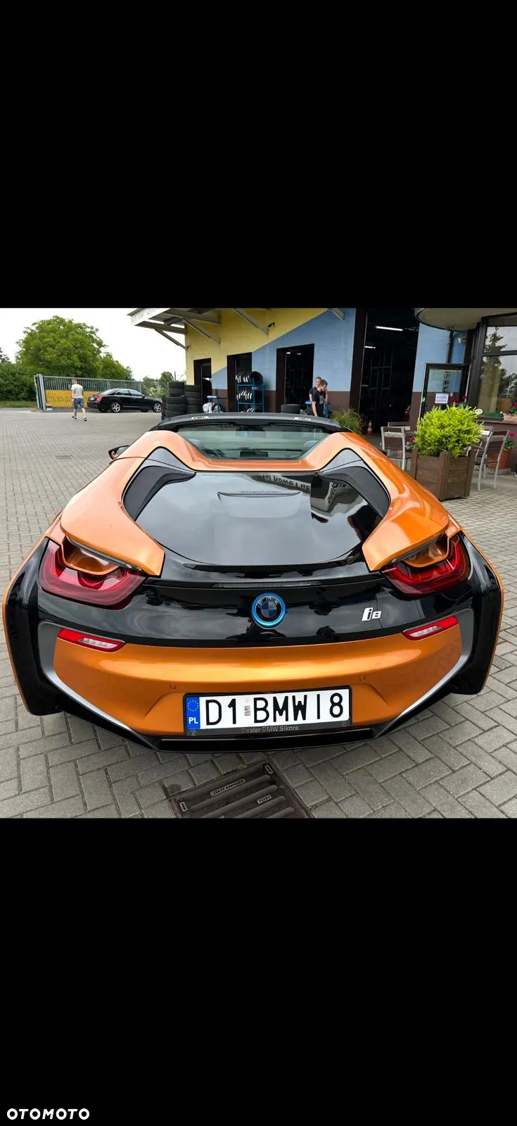 BMW i8 Roadster - 3
