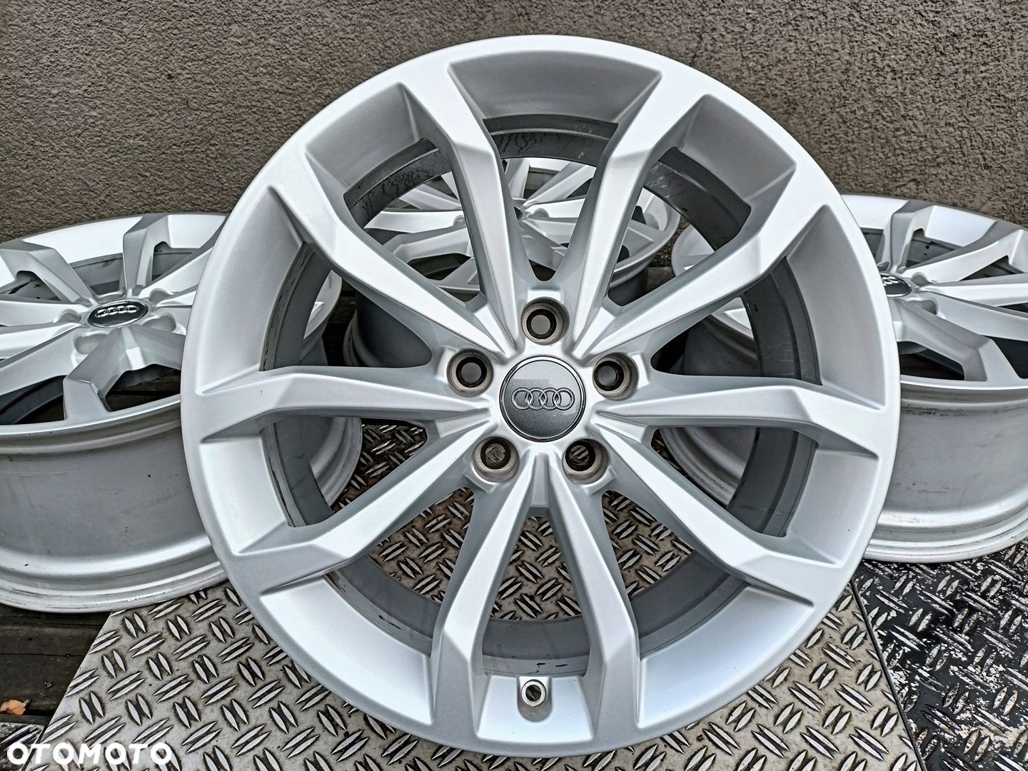 Oryginał felgi 18cali 8W0 Audi A4 B9 Q5 S4 A6 C7 ET40 - 1