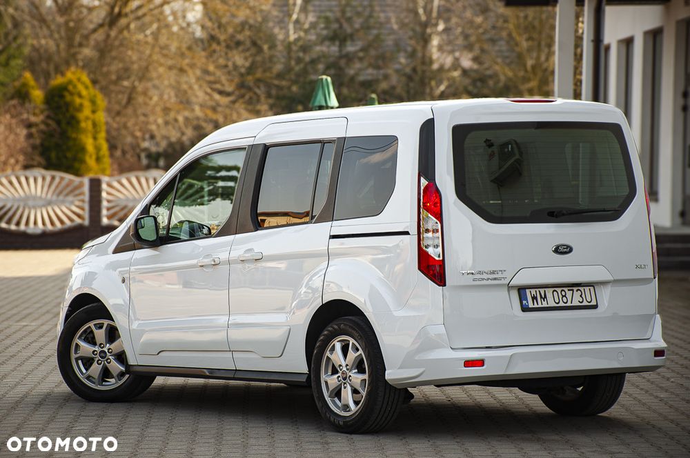 Ford Transit Connect - 11