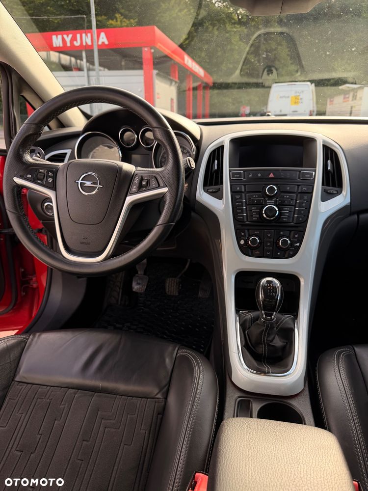 Opel Astra 1.6 T Sport - 16