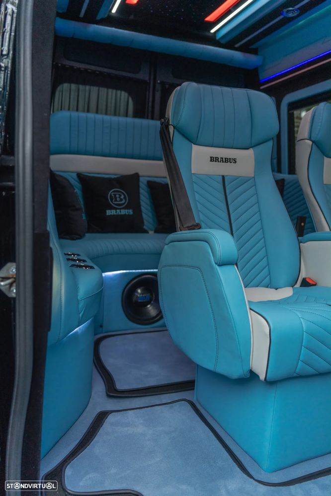 Mercedes-Benz Sprinter - 12
