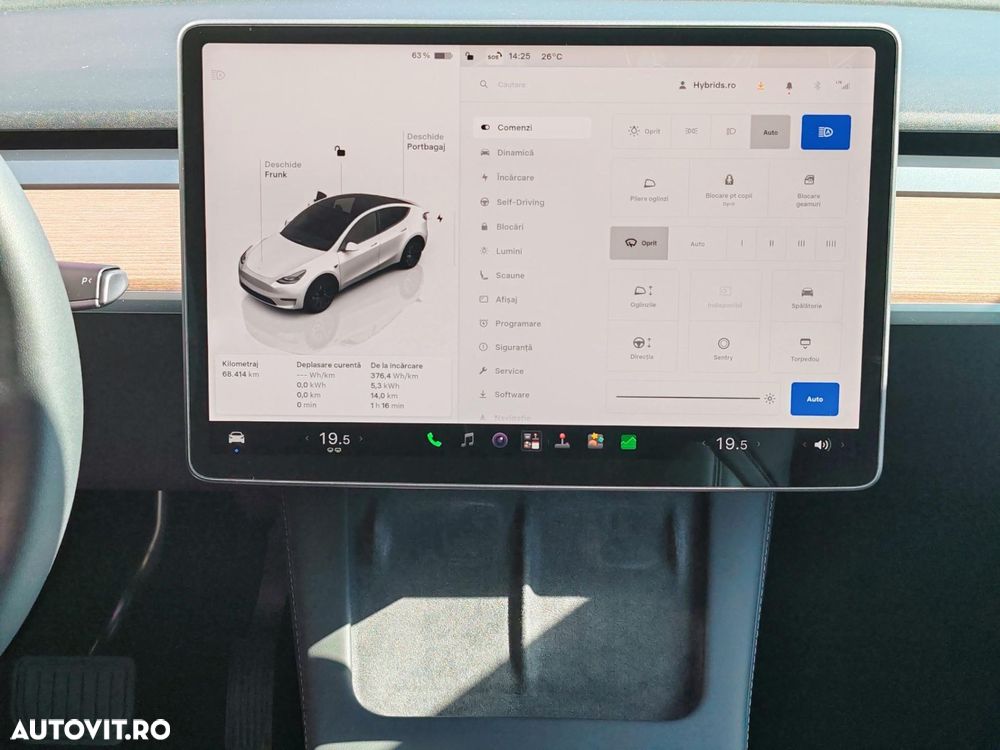 Tesla Model Y - 23