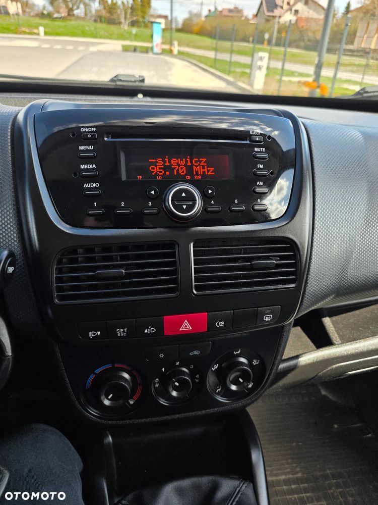 Fiat Doblo 1.3 16V Multijet Emotion - 22