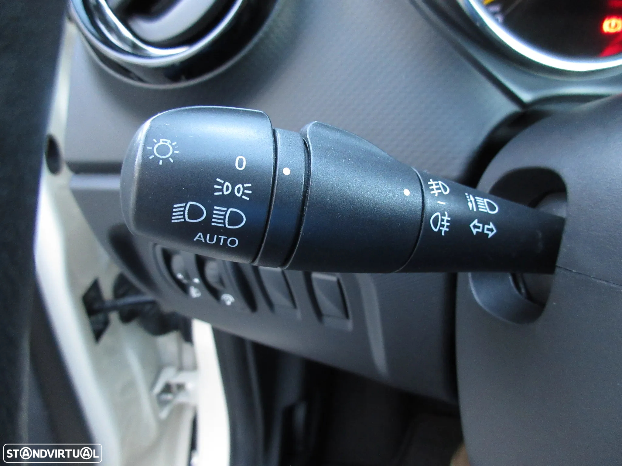 Renault Captur 1.2 TCe Exclusive EDC - 22
