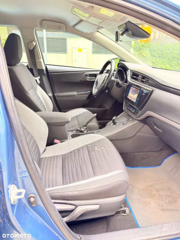 Toyota Auris Hybrid 135 Active - 8