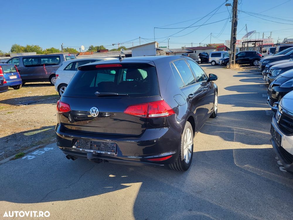 Volkswagen Golf - 4