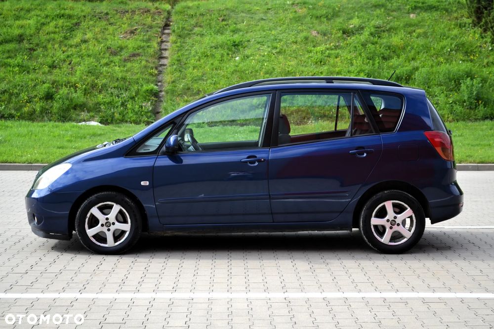 Toyota Corolla Verso 2.0 D-4D Sol - 24