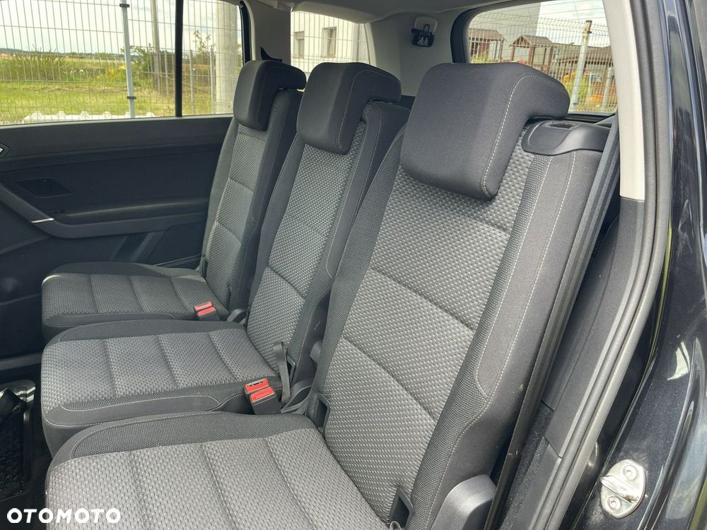 Volkswagen Touran 2.0 TDI BMT Comfortline - 11