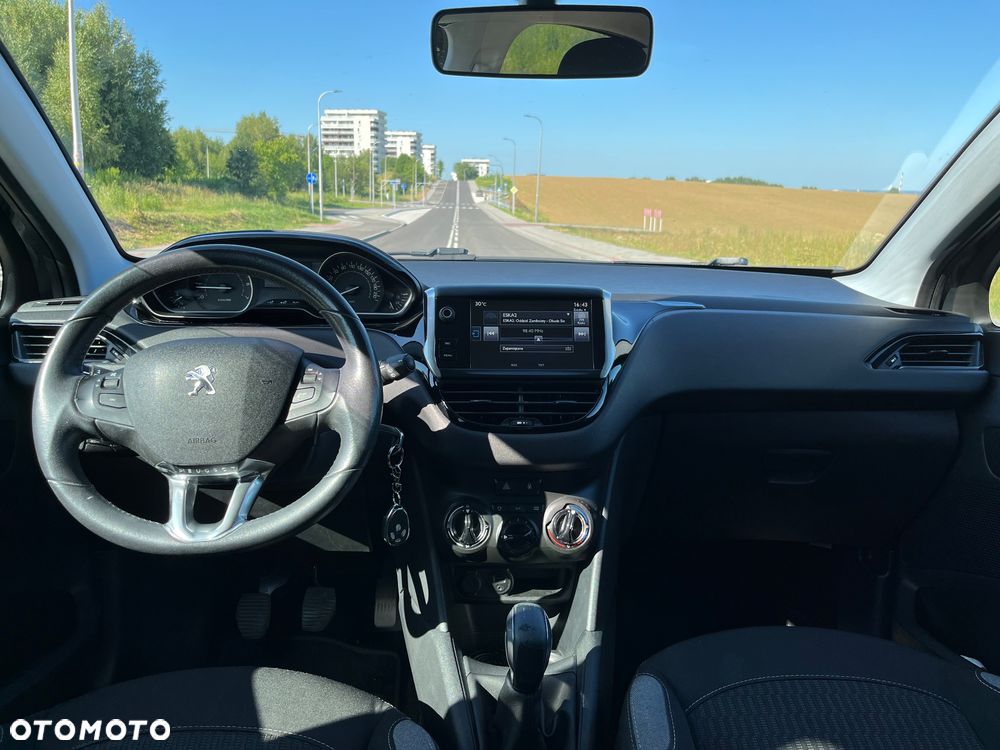 Peugeot 208 1.2 PureTech Style - 7