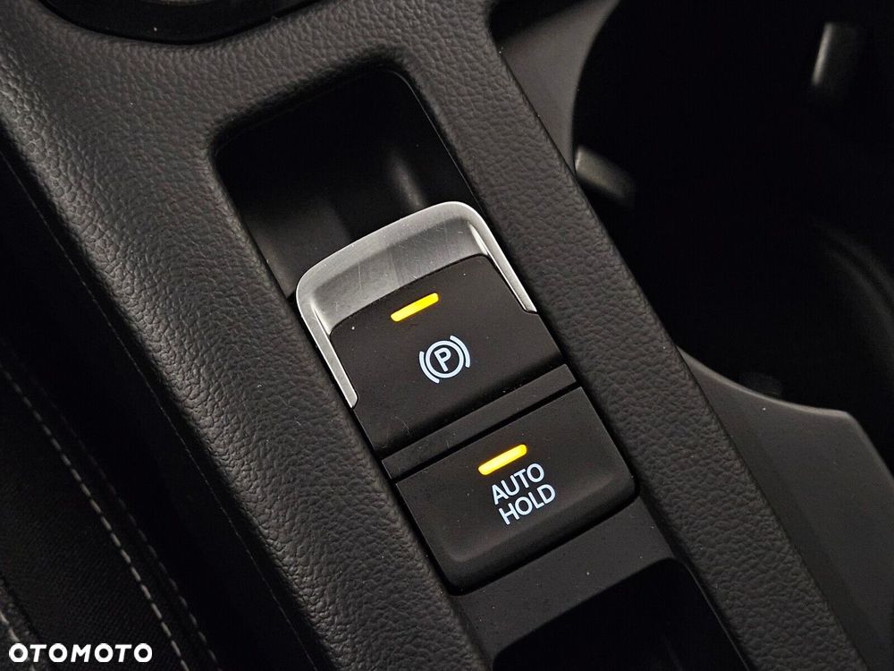 Volkswagen Passat - 26