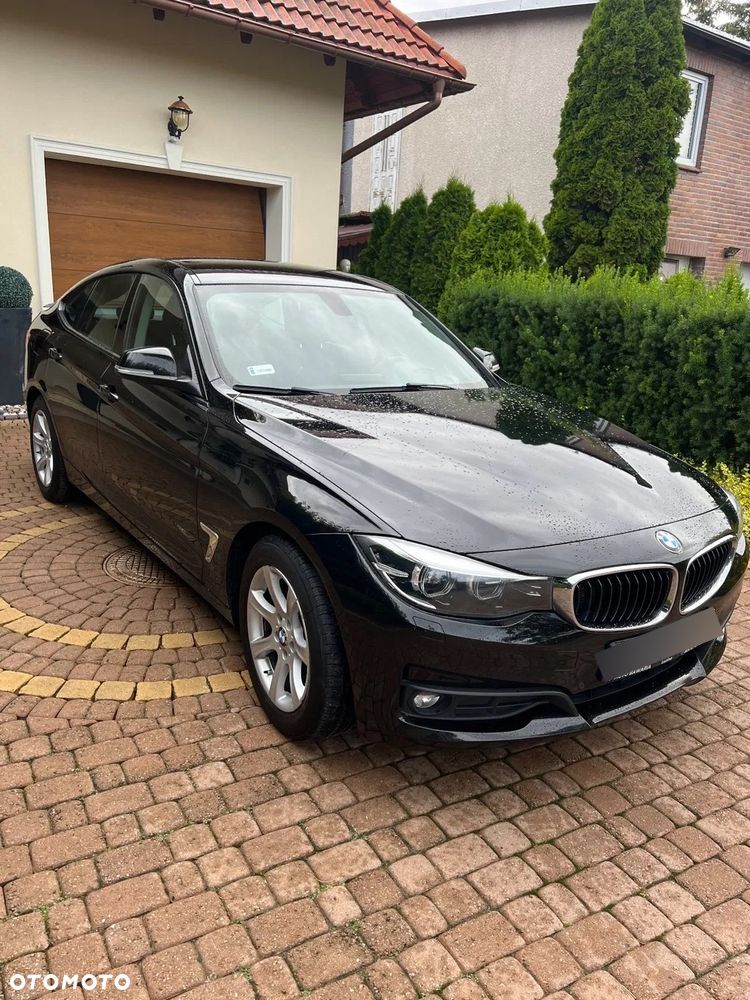 BMW Seria 3 318d - 1