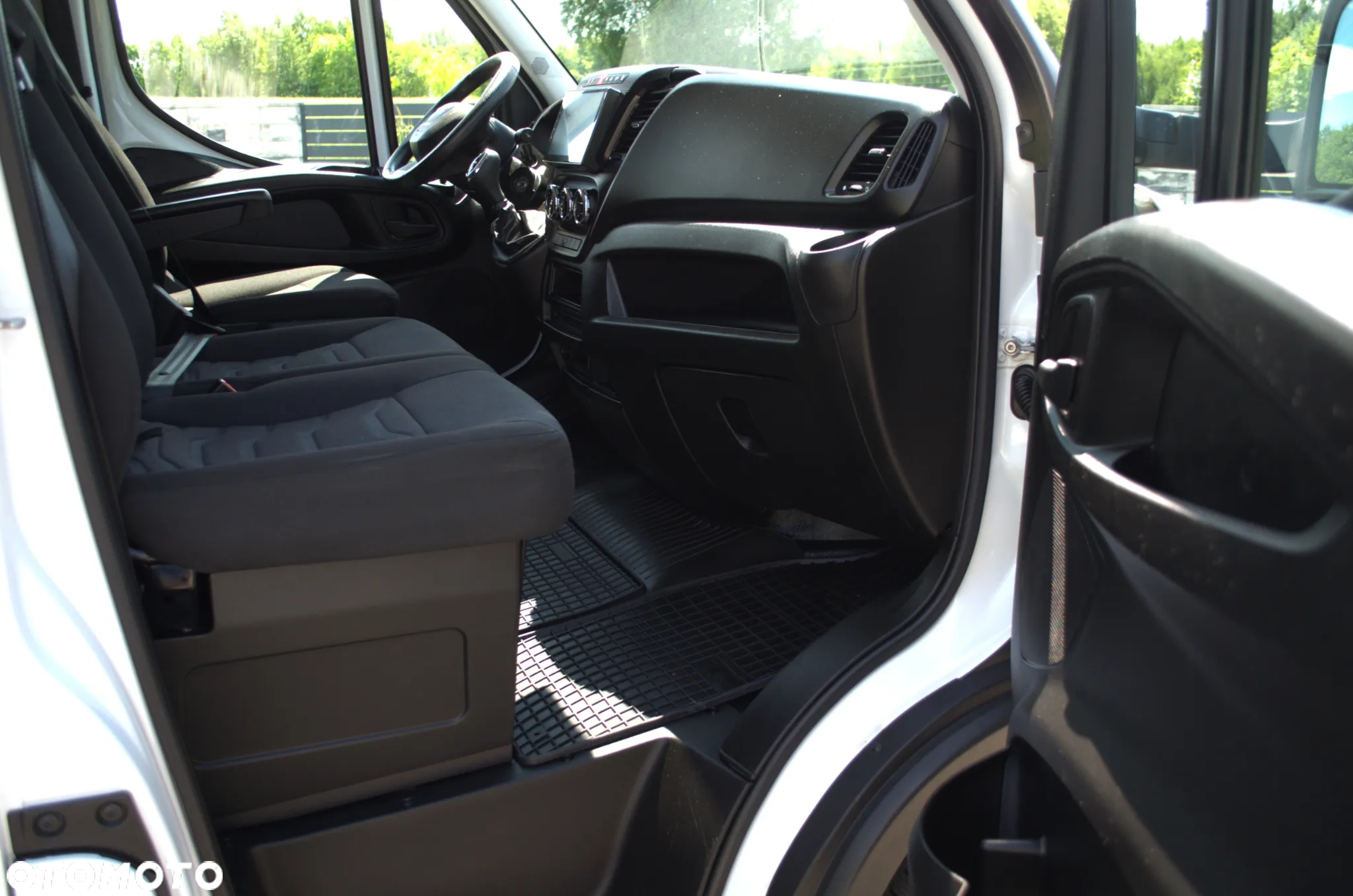 Iveco DAILY - 17