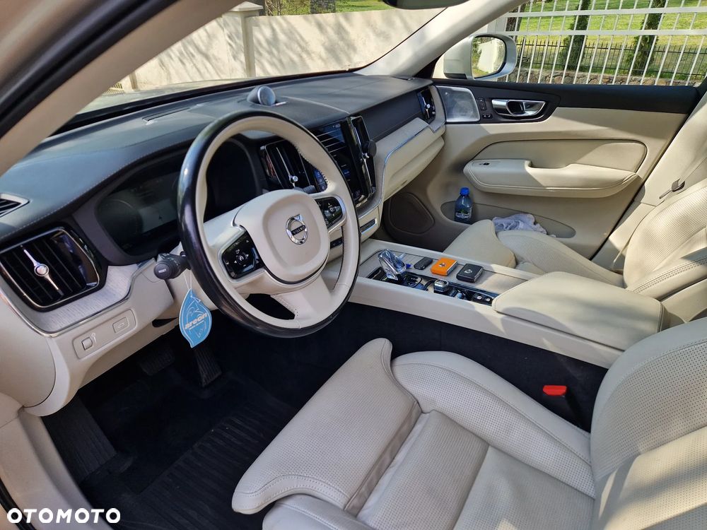 Volvo XC 60 D5 AWD Inscription - 13
