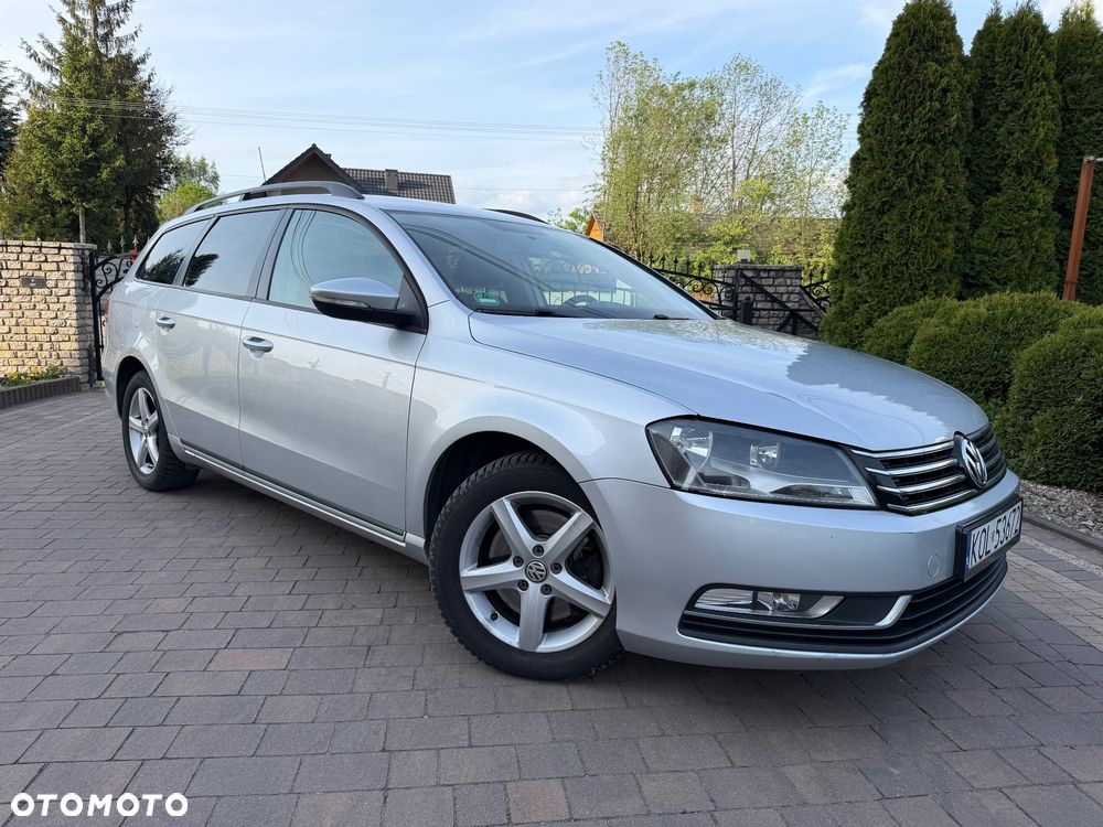 Volkswagen Passat 2.0 Blue TDI SCR Comfortline - 12