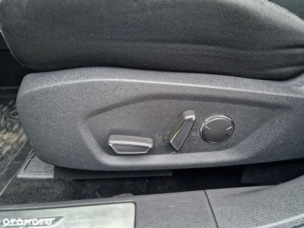 Ford Mondeo 2.0 TDCi Titanium - 15