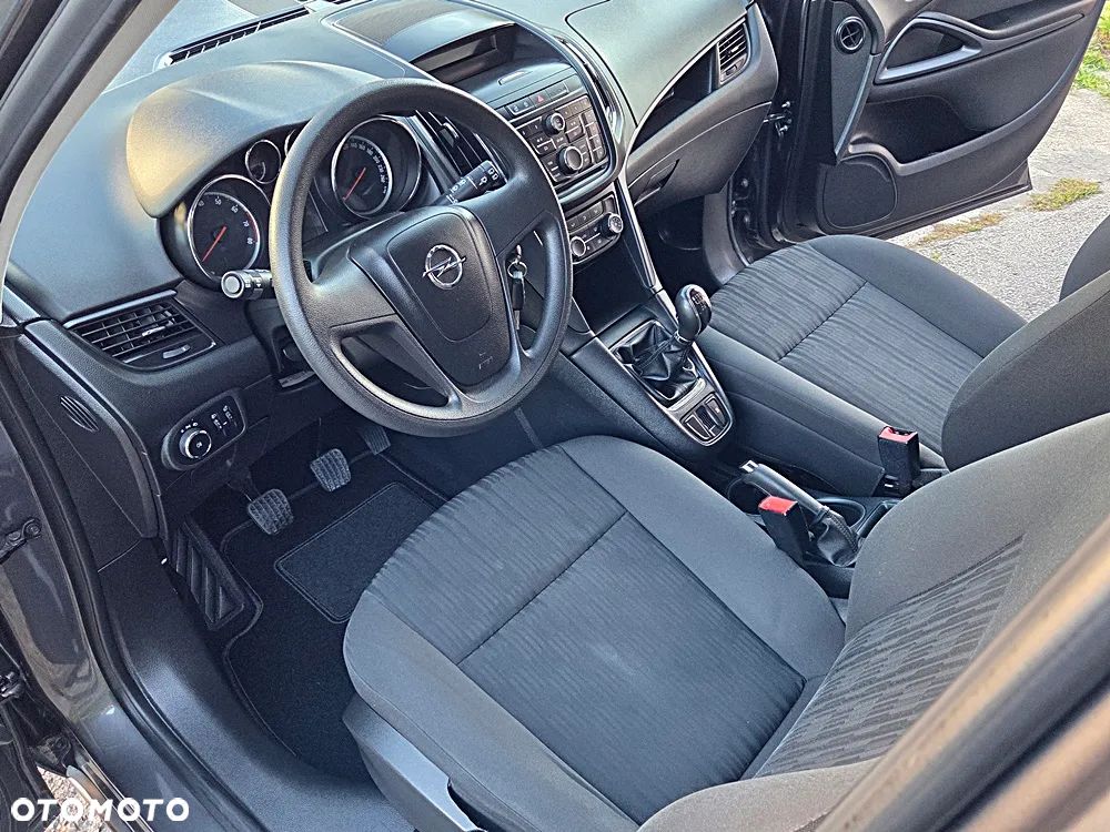 Opel Zafira - 18